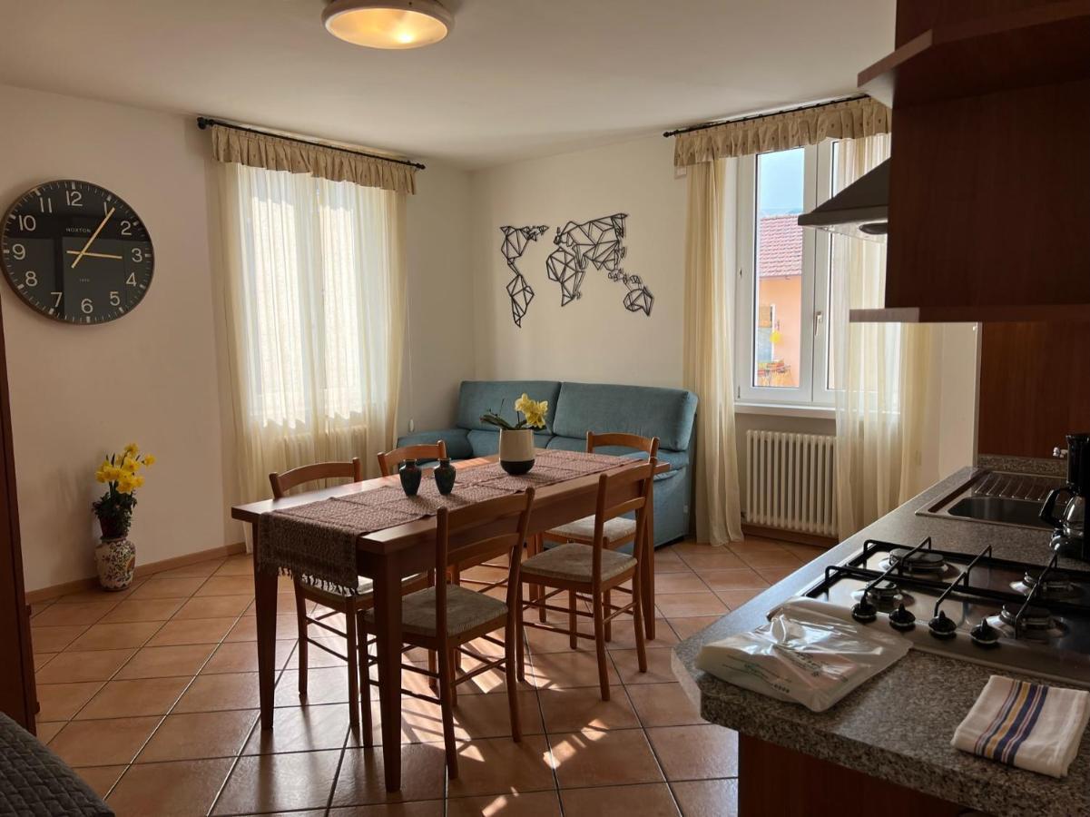 Appartamenti Baia Azzurra 6. Torbole Sul Garda ภายนอก รูปภาพ