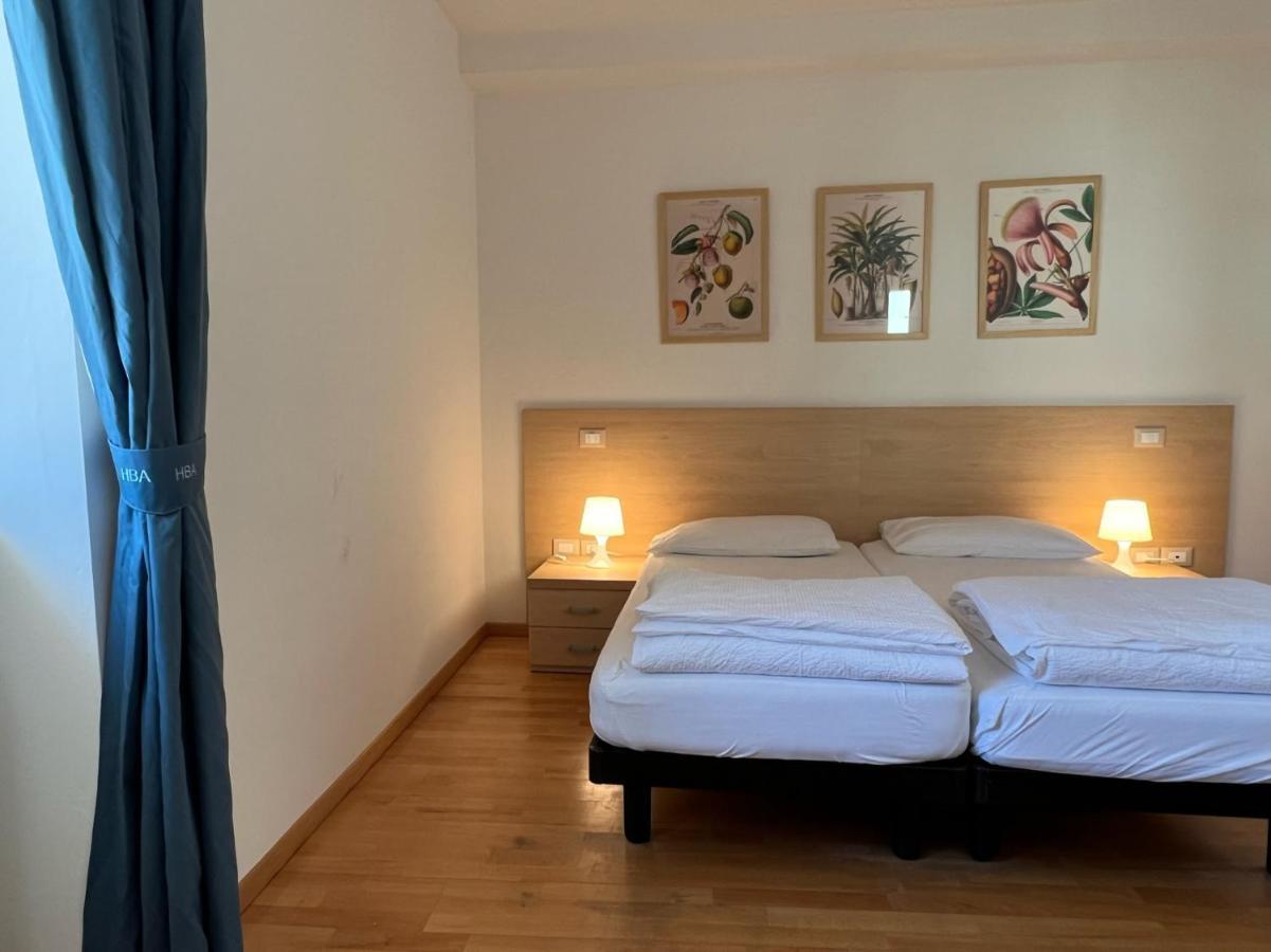Appartamenti Baia Azzurra 6. Torbole Sul Garda ภายนอก รูปภาพ