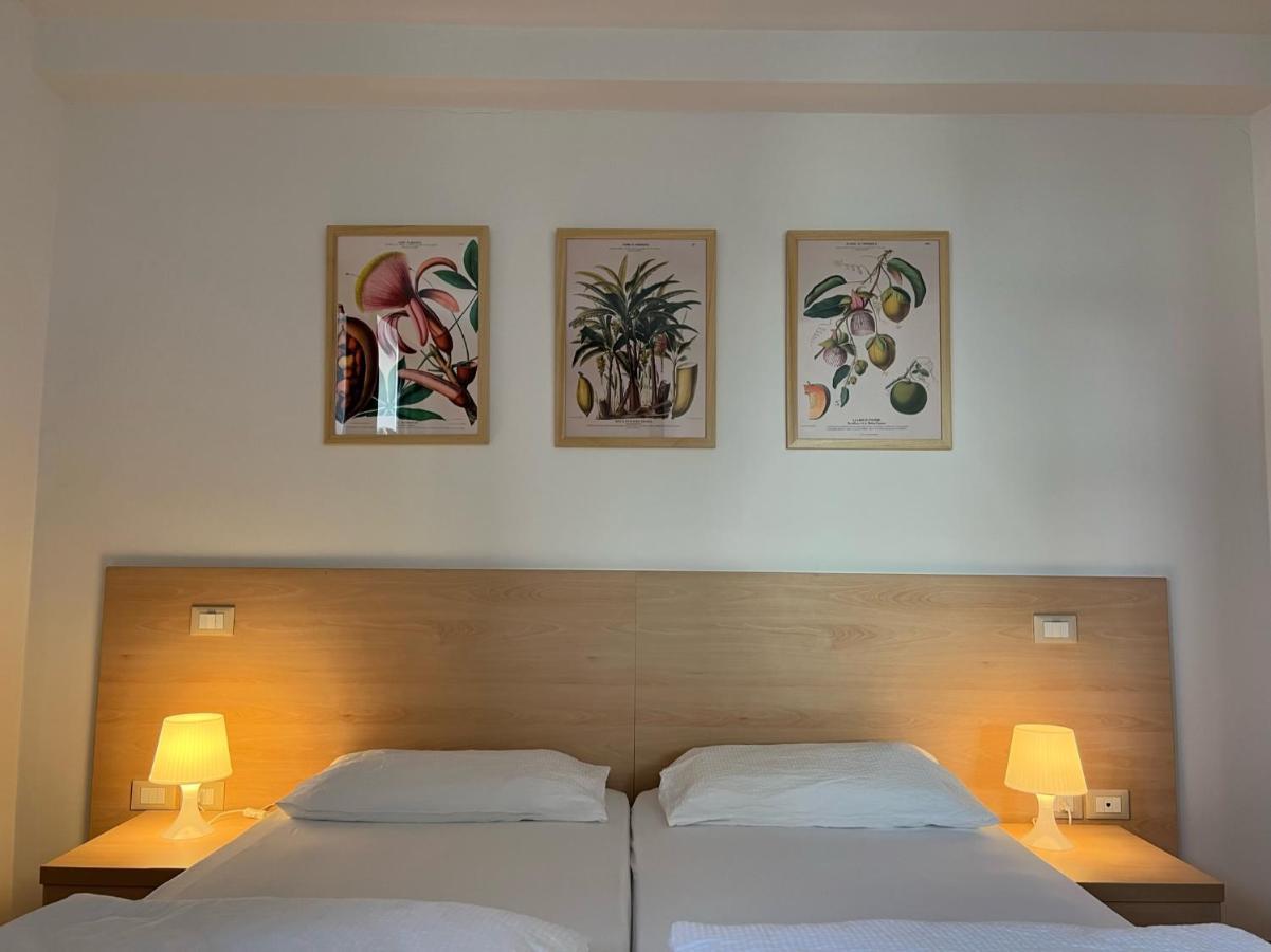 Appartamenti Baia Azzurra 6. Torbole Sul Garda ภายนอก รูปภาพ